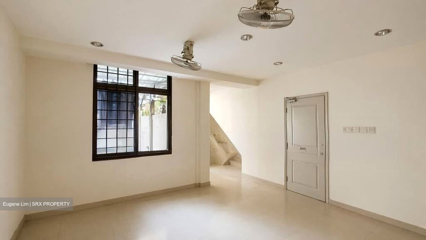 Lorong 17 Geylang (D14), Apartment #568749761